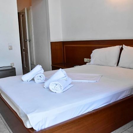 Leonidas Hotel Гитион Экстерьер фото