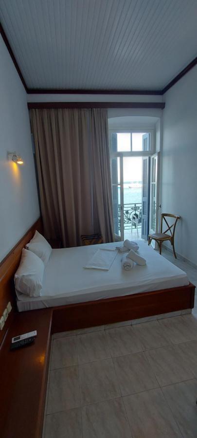 Leonidas Hotel Гитион Экстерьер фото