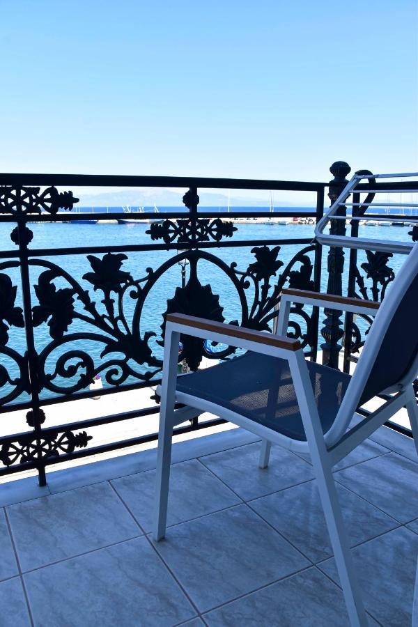 Leonidas Hotel Гитион Экстерьер фото