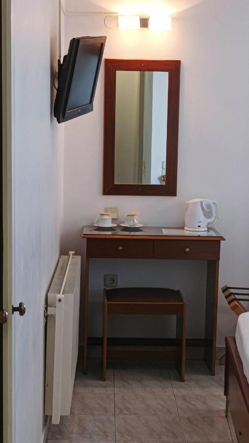 Leonidas Hotel Гитион Экстерьер фото